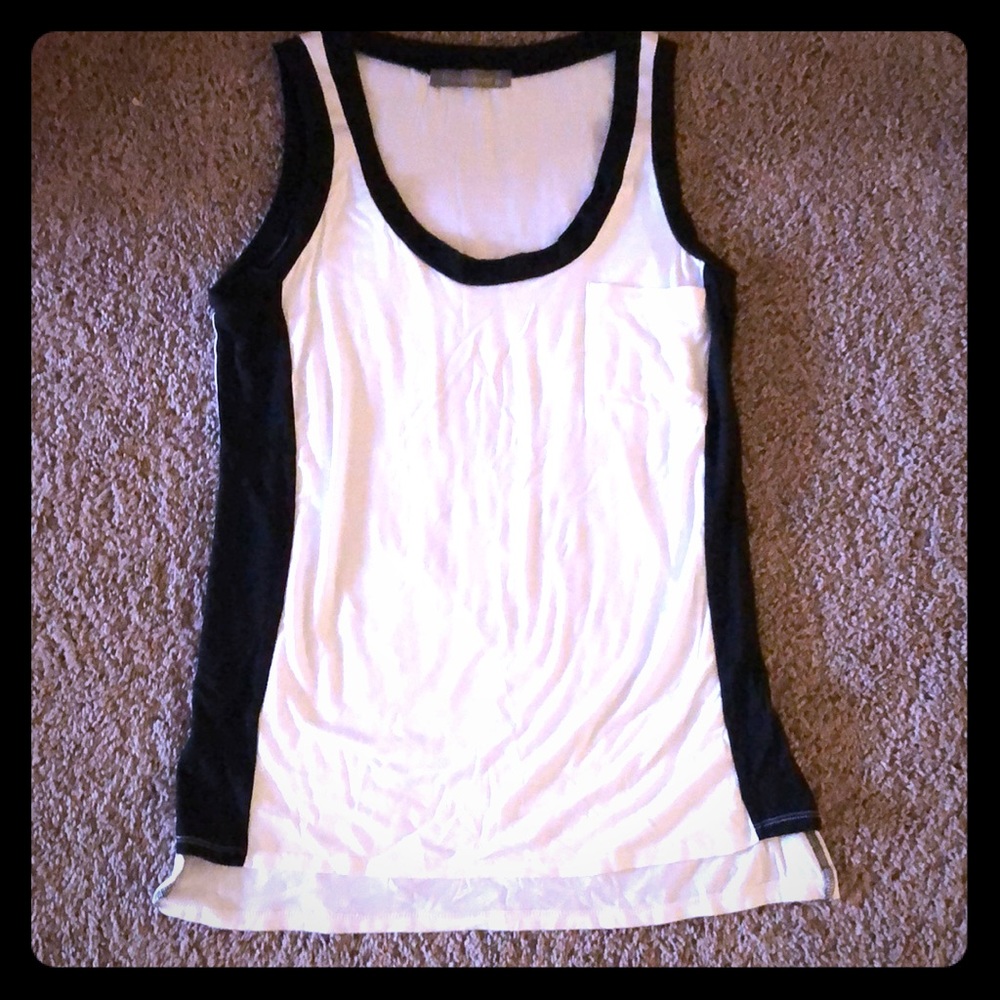 Women’s sleeveless blouse